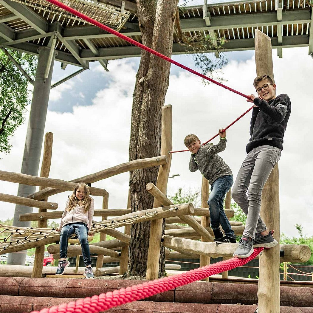 Kletterspielplatz Attraktion Erlebnisfelsen Pottenstein Freizeit