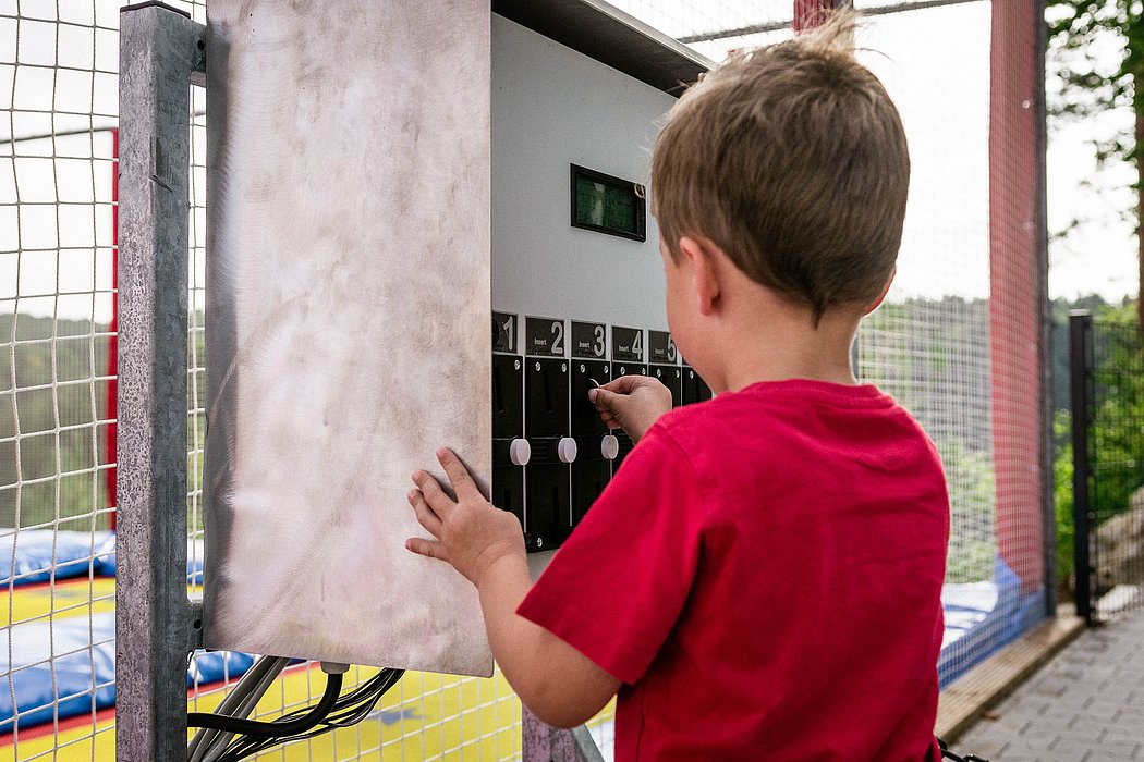 Trampolin Trampolinpark Erlebnisfelsen Pottenstein Freizeitpark 